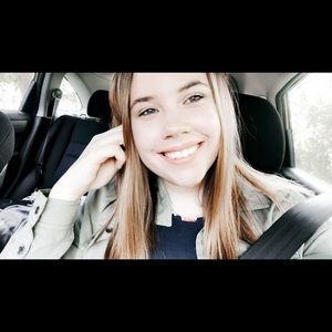 Meet your Posher, Liv